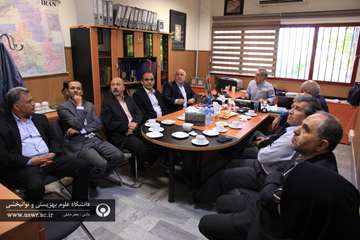 بازدید معاون وزیر بهداشت از مرکز ایرانوم